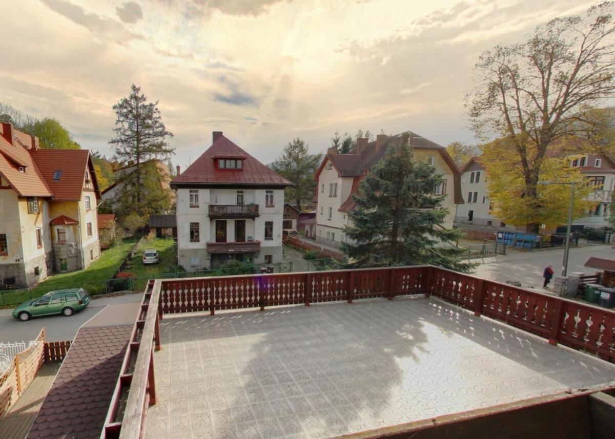 Dom Wypoczynkowy Topaz Sklářská Poruba Exteriér fotografie